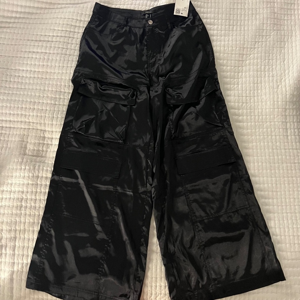 NWT Wide Leg Satin Cargo Pants